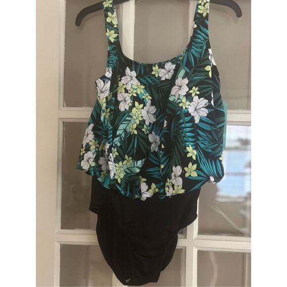 Penbrooke size 10 Blouson Soft Cup Tummy Control One Piece Swimsuit - Picture 2 of 4